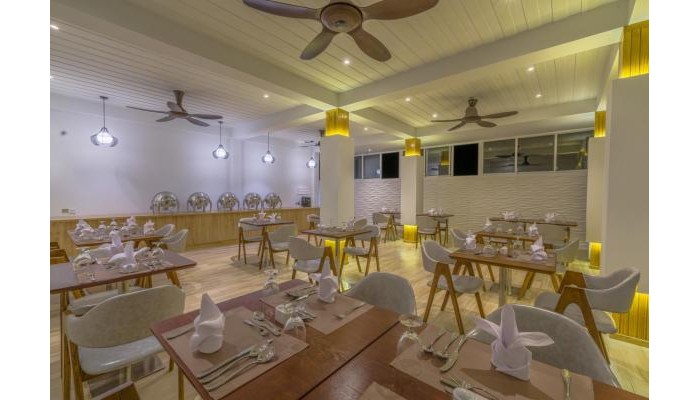 Hotel Dhiguveli Maldives poza 12