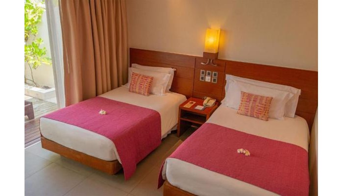 Centara Ras Fushi Resort & Spa Maldives poza 5