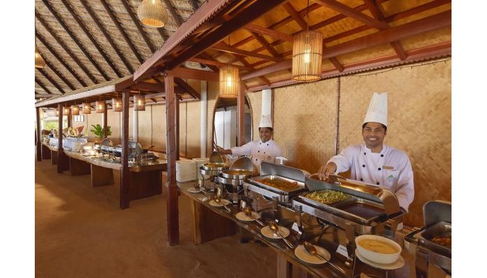 Angaga Island Resort & Spa poza 12