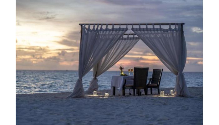 Hotel Banyan Tree Maldives Vabbinfaru poza 17