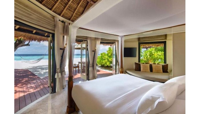 Hotel Banyan Tree Maldives Vabbinfaru poza 7