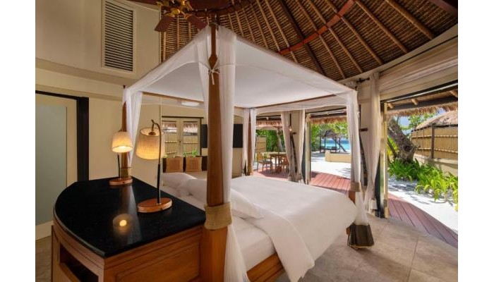 Hotel Banyan Tree Maldives Vabbinfaru poza 3