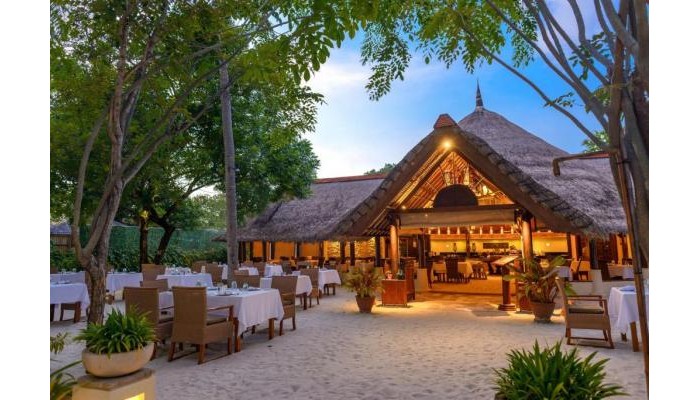 Hotel Banyan Tree Maldives Vabbinfaru poza 16