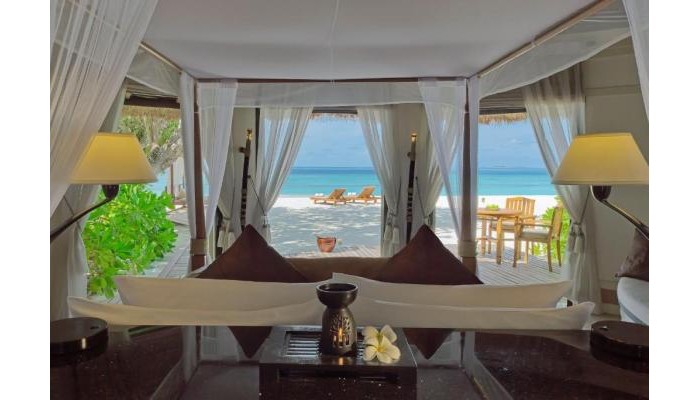 Hotel Banyan Tree Maldives Vabbinfaru poza 4