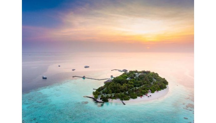 Eriyadu Island Resort & Spa poza 0