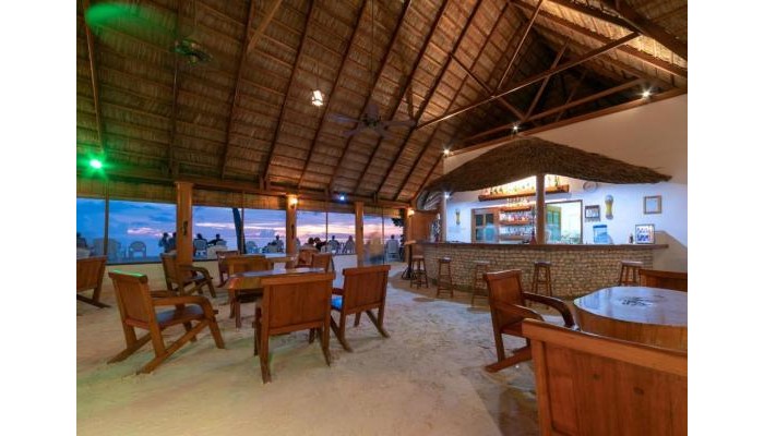 Fihalhohi Island Resort poza 18