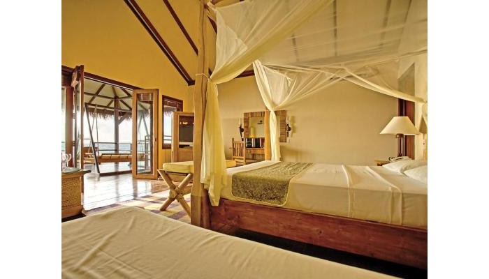 Filitheyo Island Resort poza 6