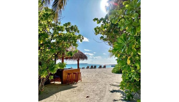 Hotel Makunudu Island poza 13