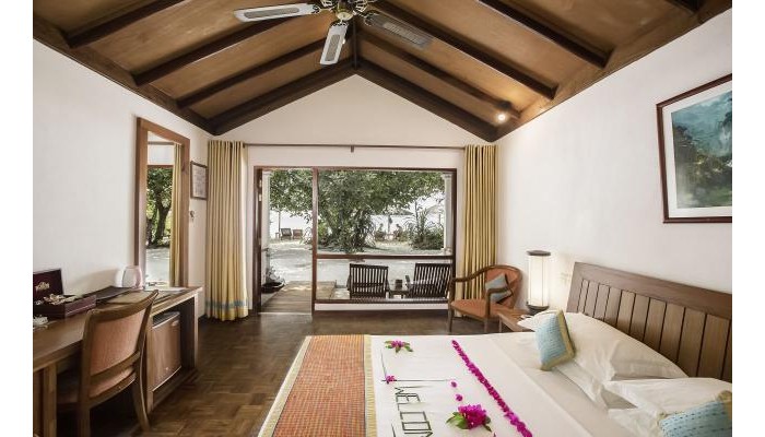 Reethi Beach Resort poza 2