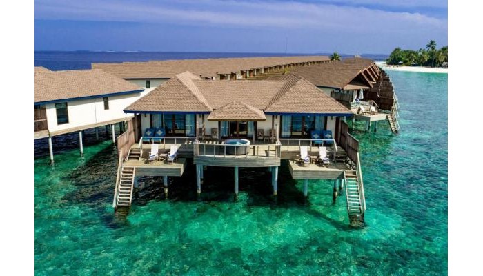 Reethi Faru Resort poza 1