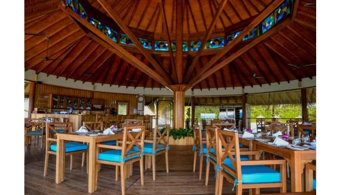 Reethi Faru Resort poza 7