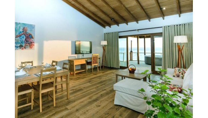 Reethi Faru Resort poza 3