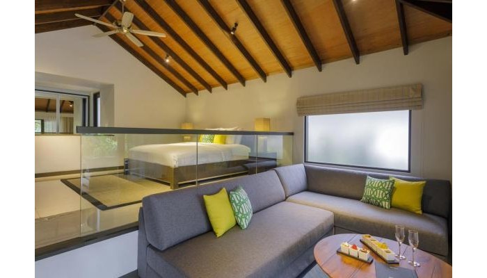 Hotel Velassaru Maldives poza 14