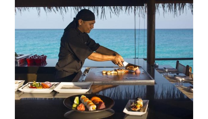 Hotel Velassaru Maldives poza 16